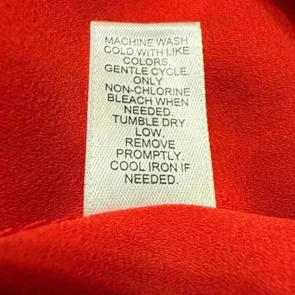 EST 1946 Women’s top 3/4 button roll up sleeves or wear them down Orange/red MED - Picture 9 of 9